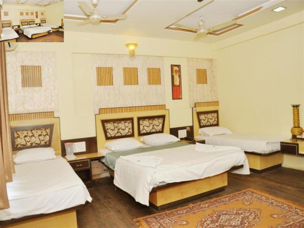 Room image 2