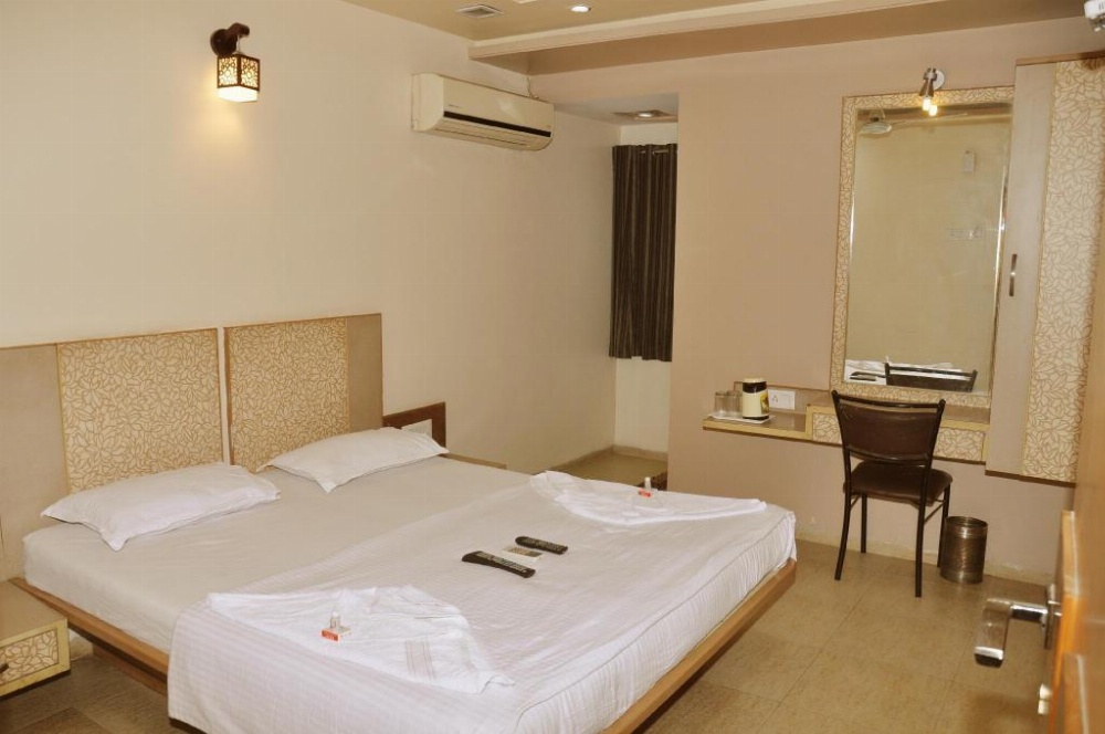 Room image 2