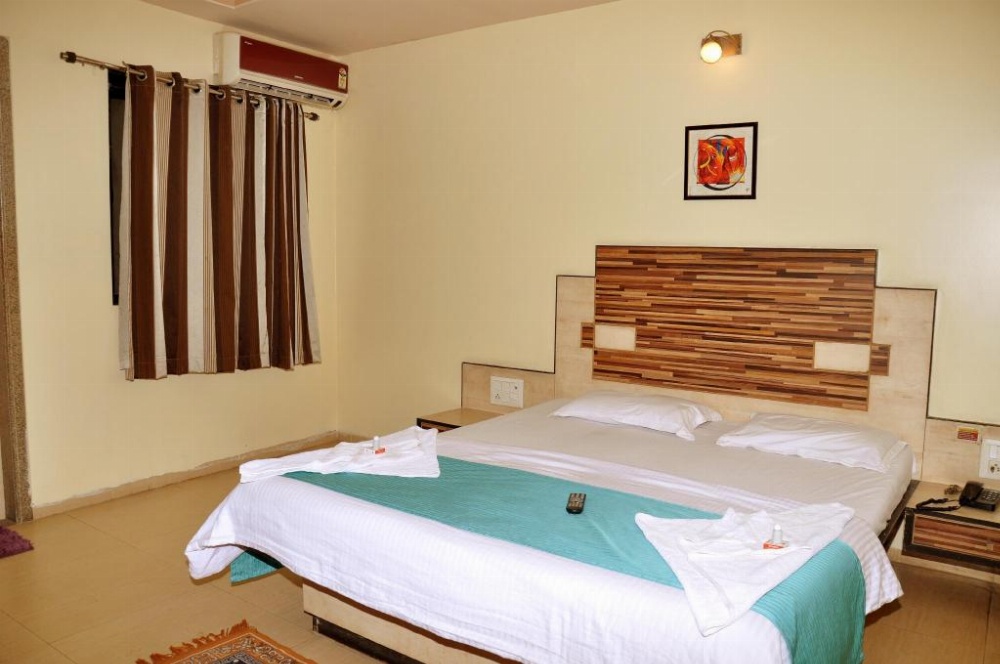 Room image 3