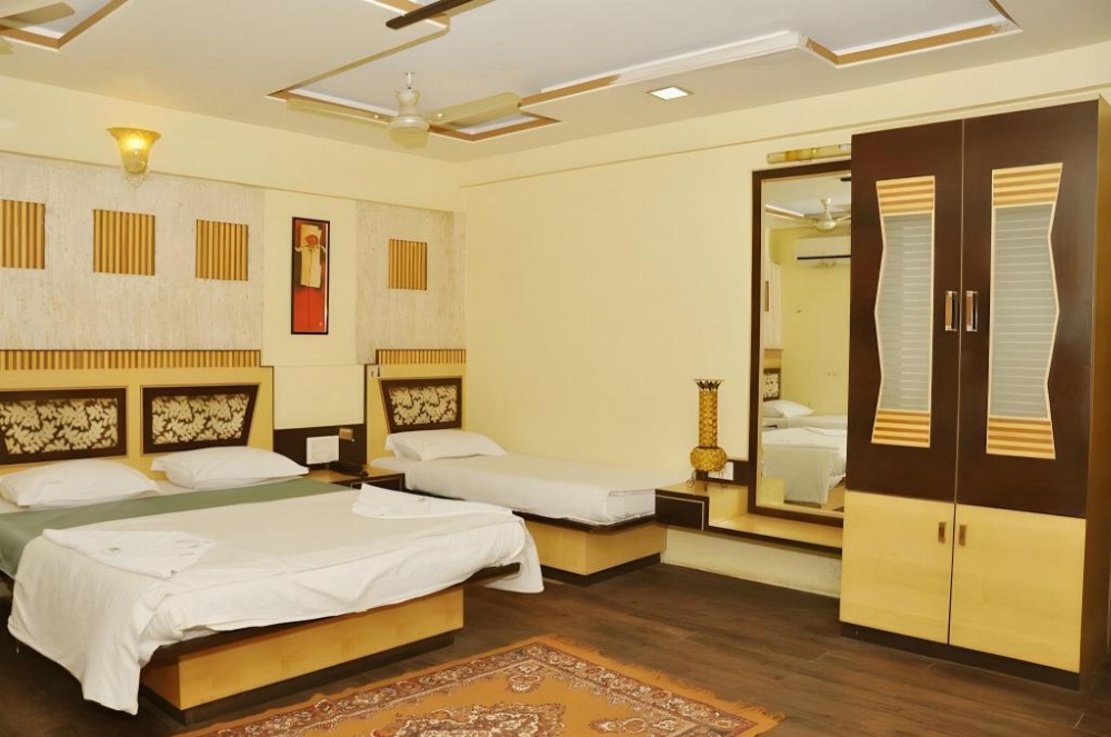 HOTEL SAI SURAJ PALACE
