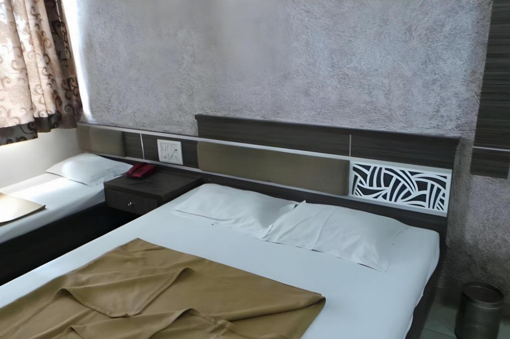 HOTEL SAI SURAJ PALACE